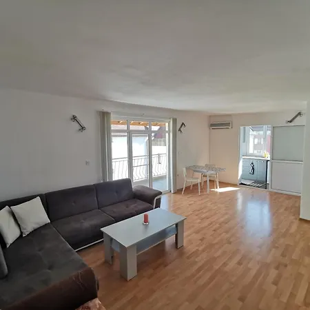 4th Floor Apartment Burgas